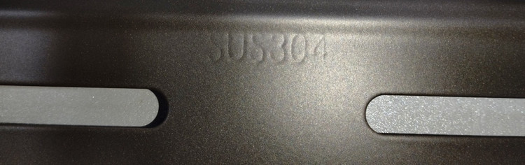 تصویر حک شده استیل ۳۰۴