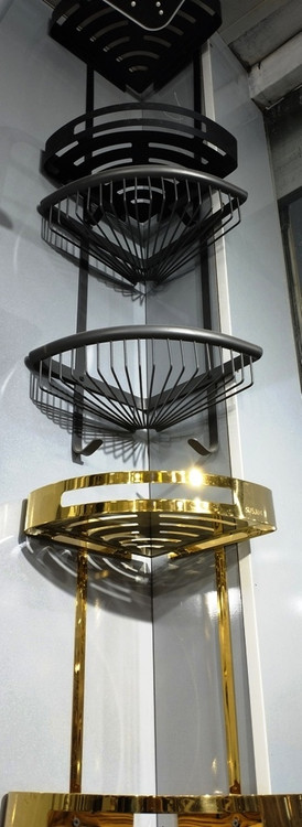 قفسه در سه رنگ مختلف