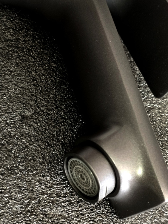 شیر روشویی برند هوادیائو رنگ دودی