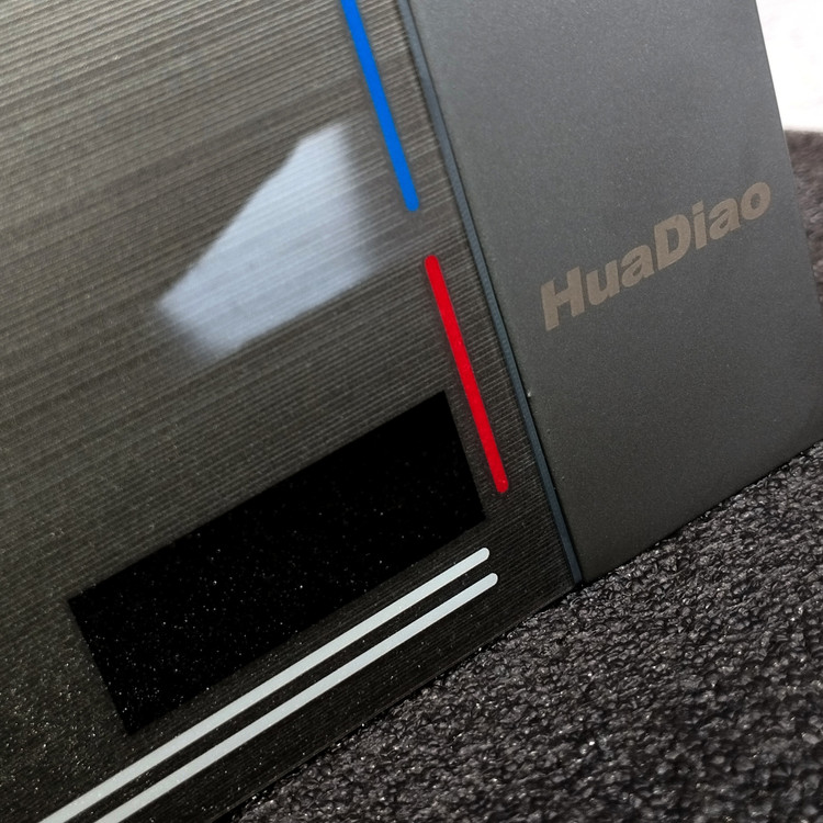 دوش حمام پیانویی نمایشگردار برند هوادیائو 520Q _ رنگ دودی برند هوادیائو