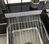 سینک ظرفشویی آبشاری هوشمند مدل پیانویی 5 کلید نمایشگردار دیجیتال طرح لانه زنبوری sus304 گرید A برند هوادیائو اصلی رنگ نوک مدادی